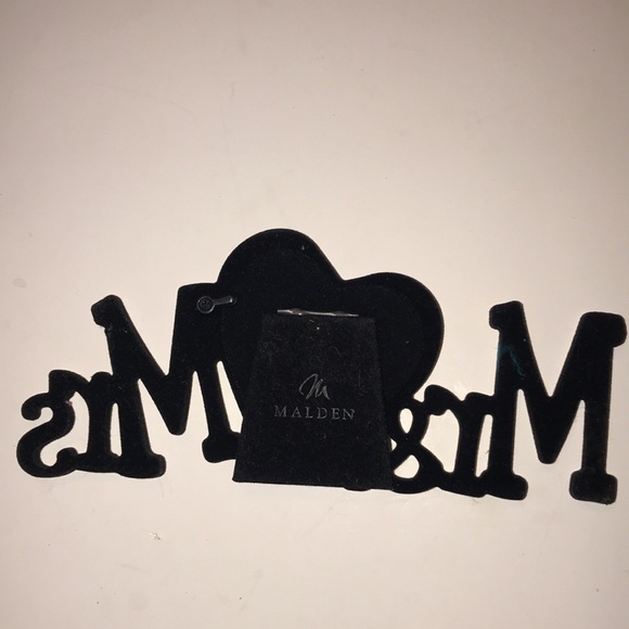 NWOT Mr & Mrs Picture Frame - Picture 4 of 6